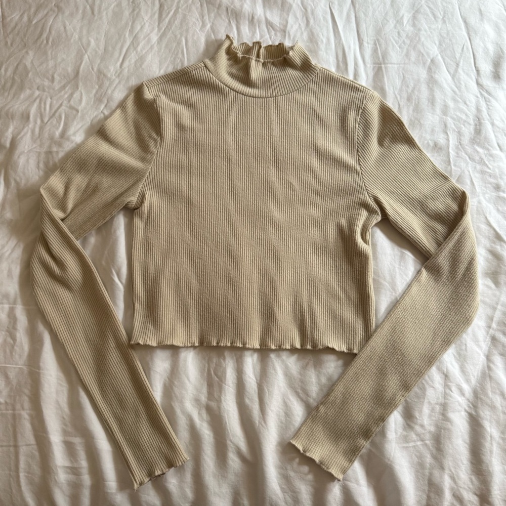 Aerie Tan Ribbed Long Sleeve Scalloped Top